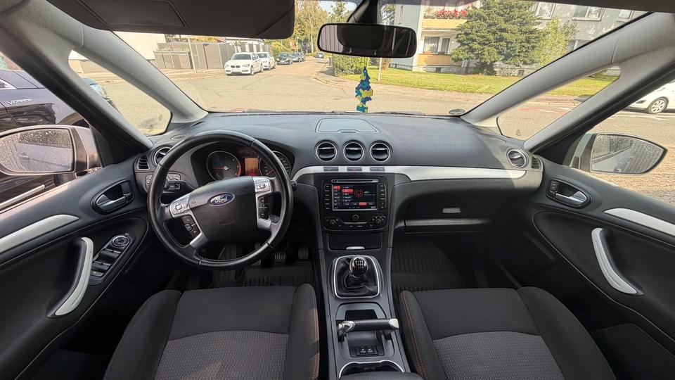 Ford S-Max 2012 — photo 7