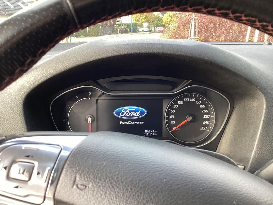 Ford Mondeo 2010 — photo 10