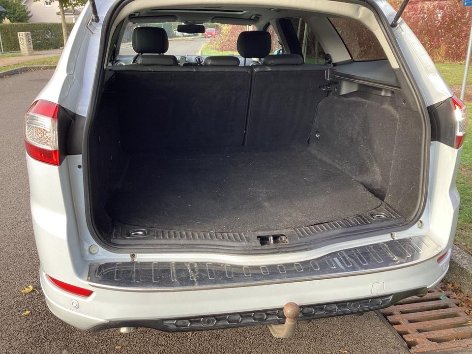 Ford Mondeo 2010 — photo 13