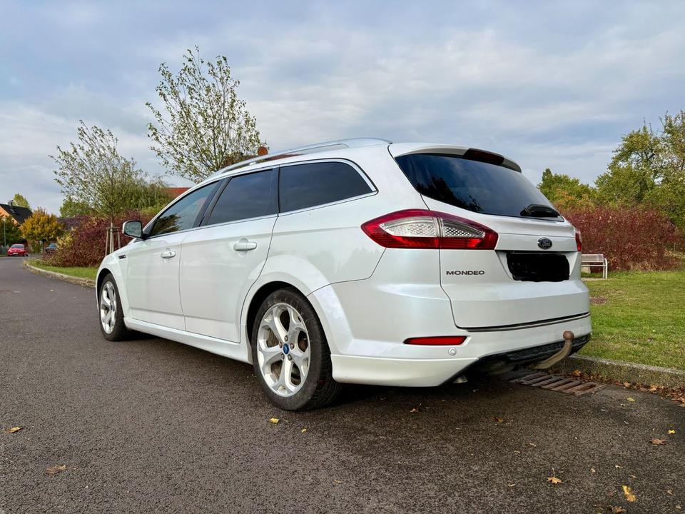 Ford Mondeo 2010 — engine