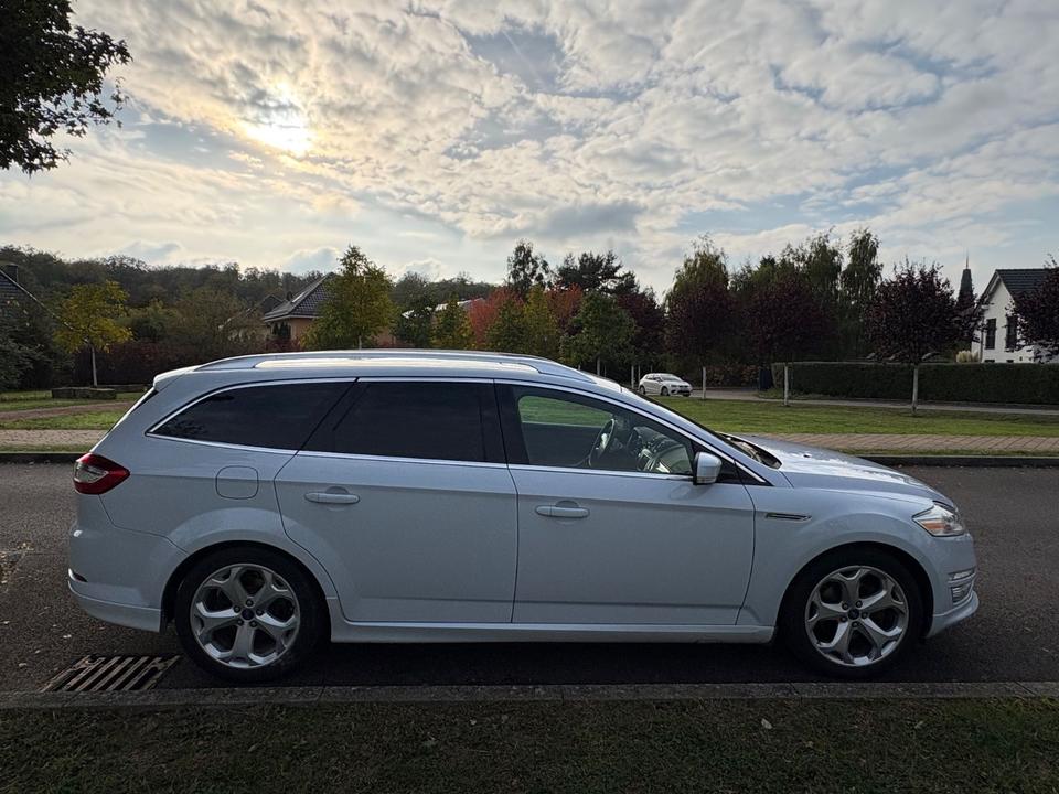 Ford Mondeo 2010 — photo 6