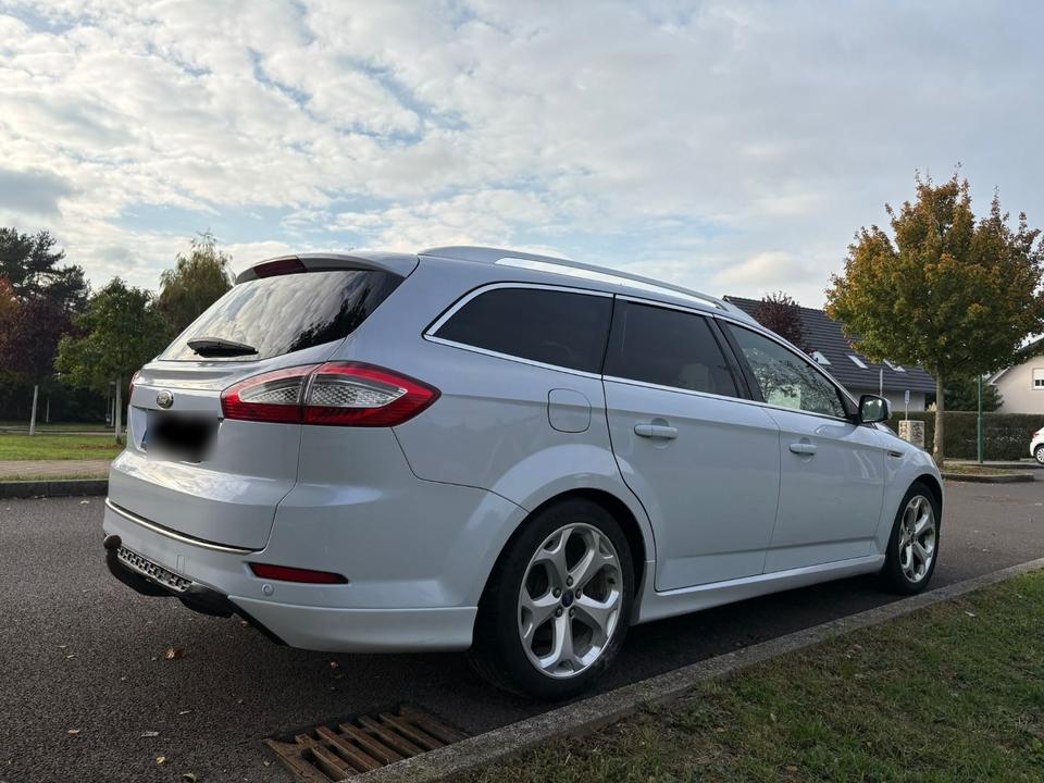 Ford Mondeo 2010 — photo 9