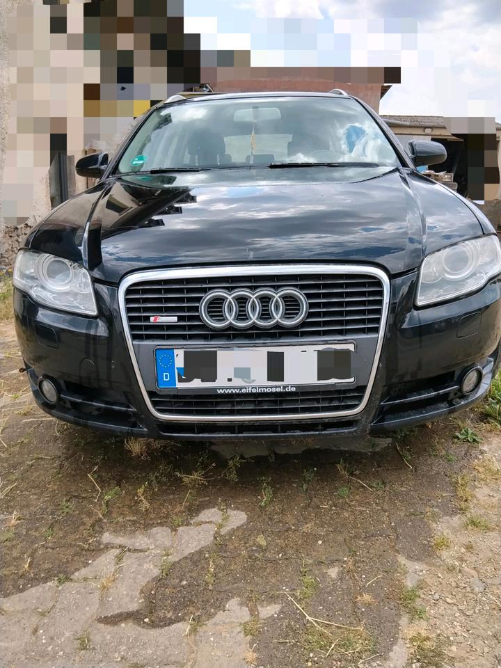 Audi A4 2008 — вигляд ззаду