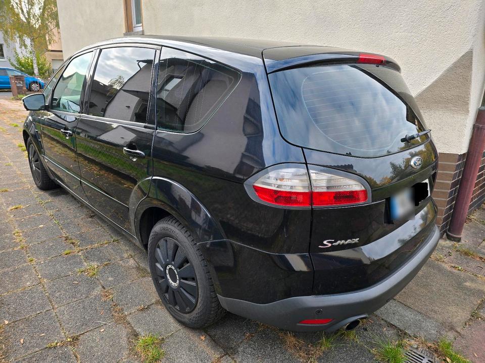 Ford S-Max 2007 — вигляд ззаду