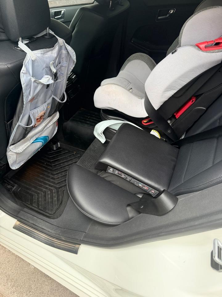 Mercedes Benz E 350 2010 — photo 11