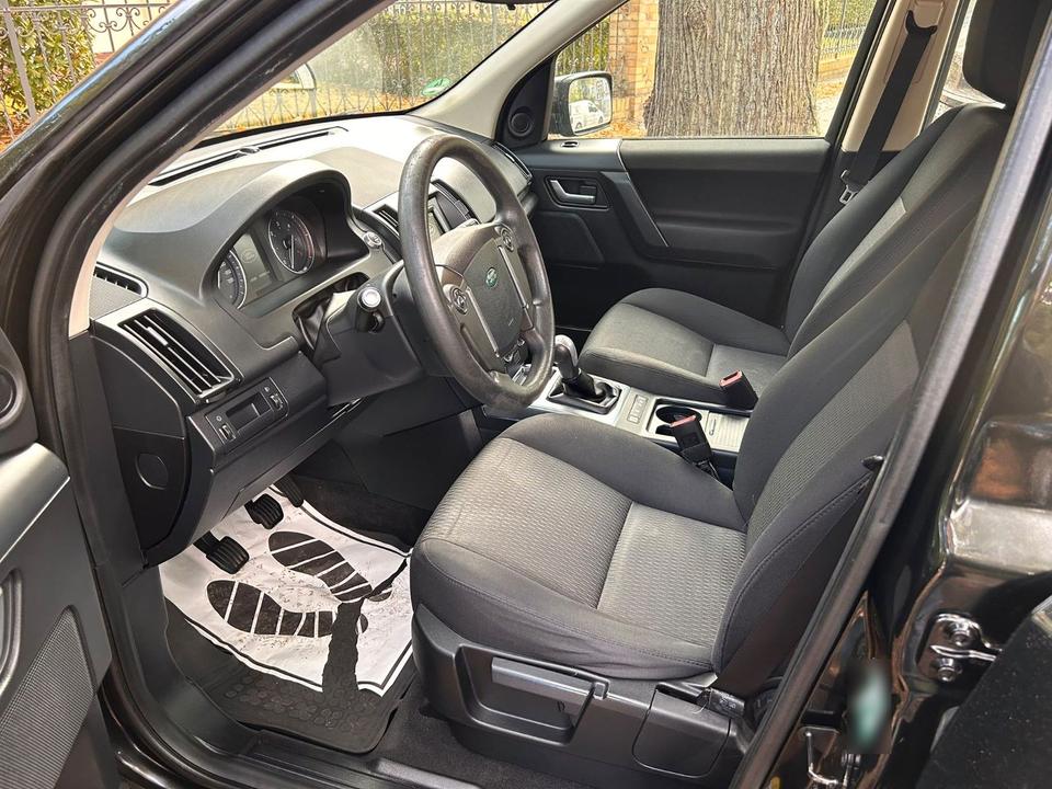 Land Rover Freelander 2012 — photo 5