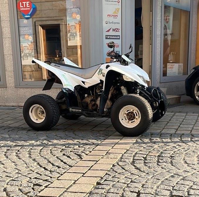 Weitere Motorräder Aeon Cobra 400 Quad | 19 PS | Straßenzulassung | 18.559 km 2013 — rear view