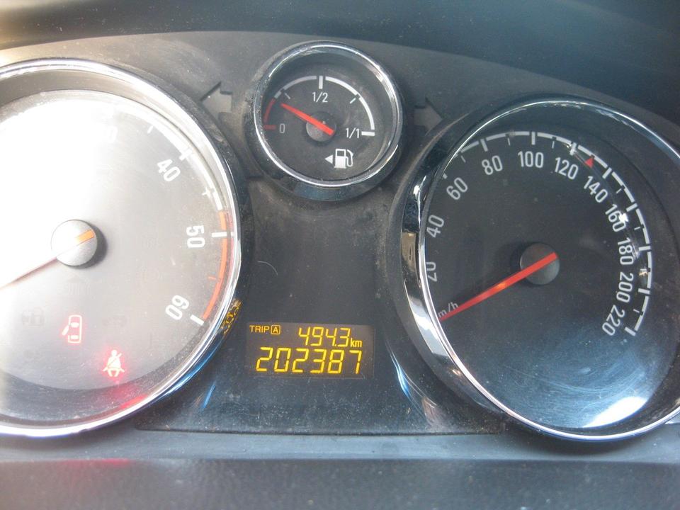 Opel Antara 2013 — photo 12