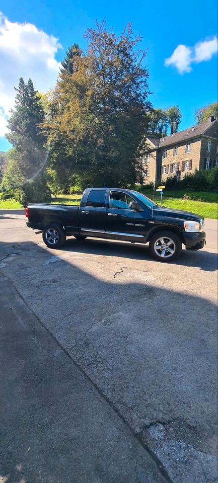 Dodge RAM 2008 — двигун