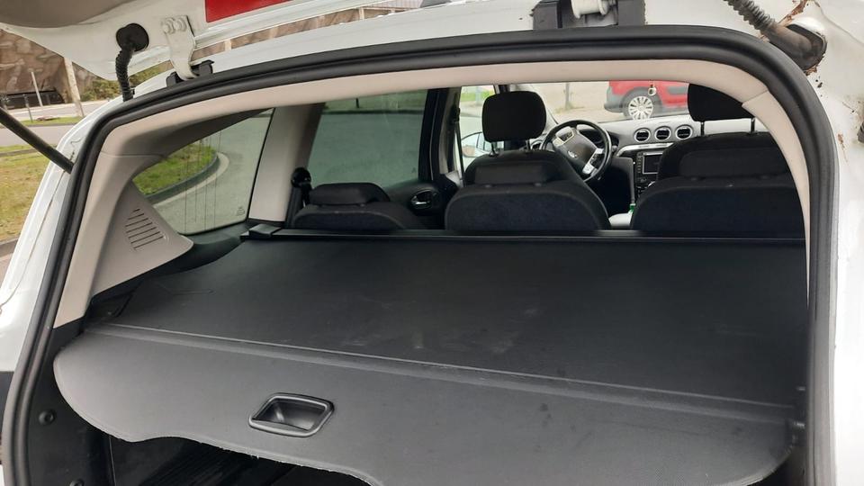 Ford C-Max 2013 — photo 6