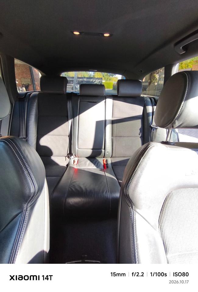 Audi A6 2010 — photo 13