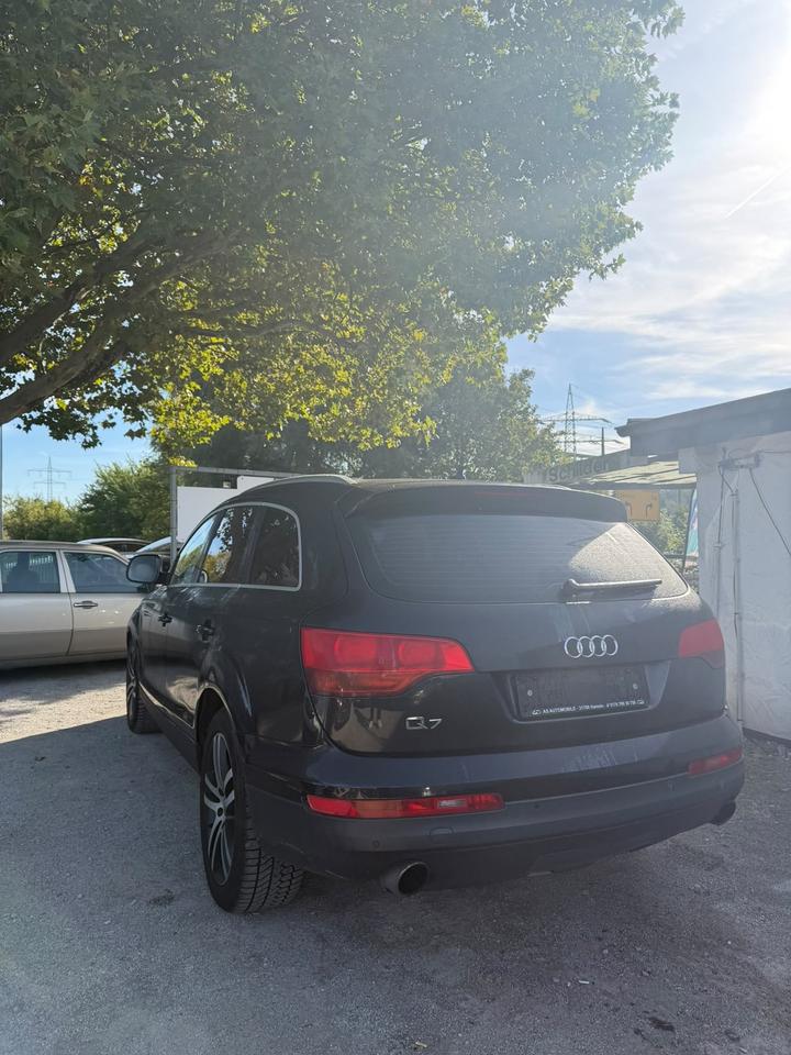Audi Q7 2006 — двигун