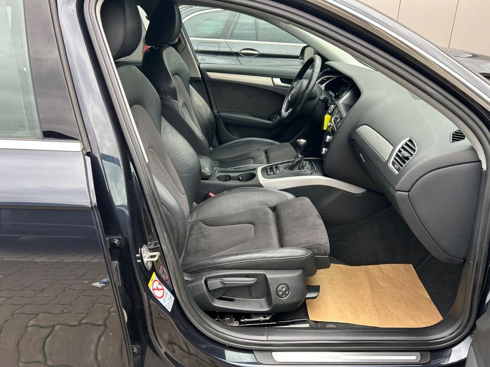 Audi A4 2012 — photo 10