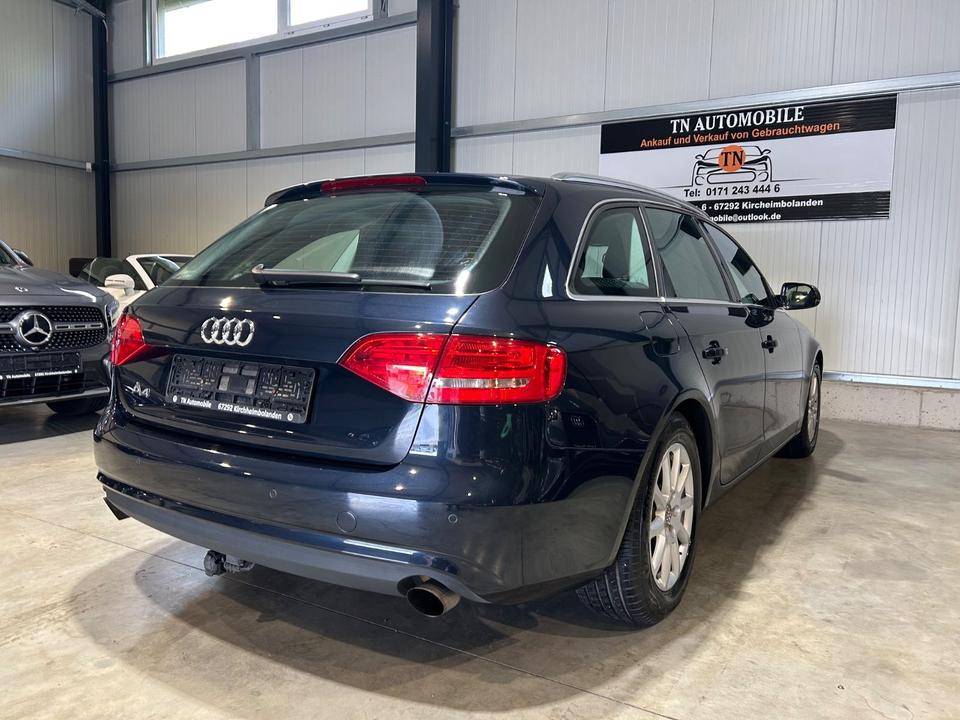 Audi A4 2012 — photo 8