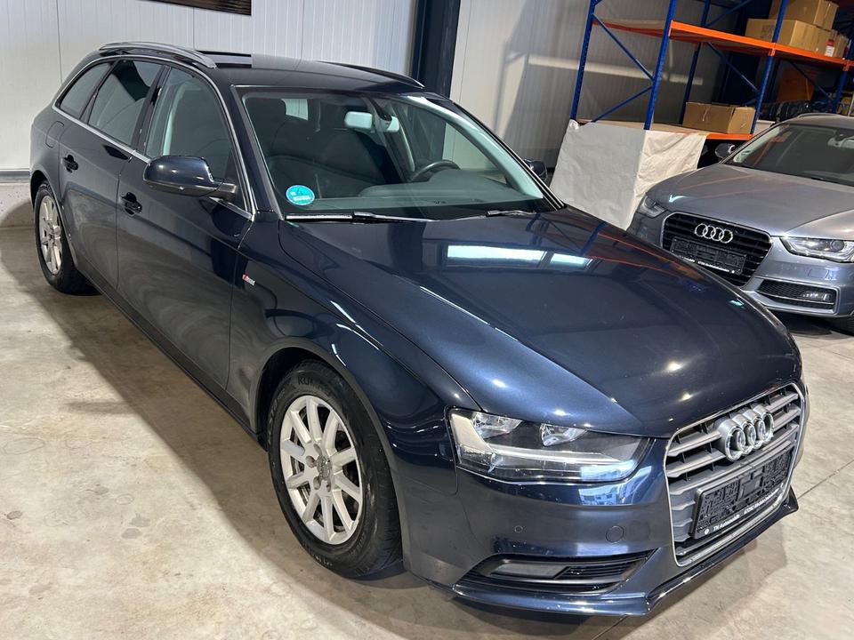 Audi A4 2012 — photo 9