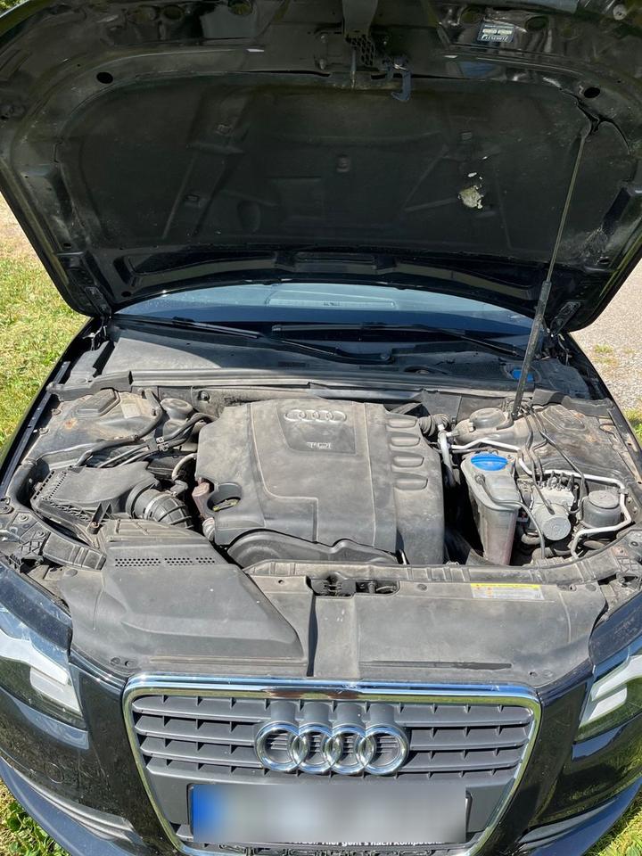 Audi A4 2011 — photo 10