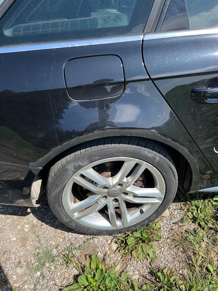 Audi A4 2011 — photo 14