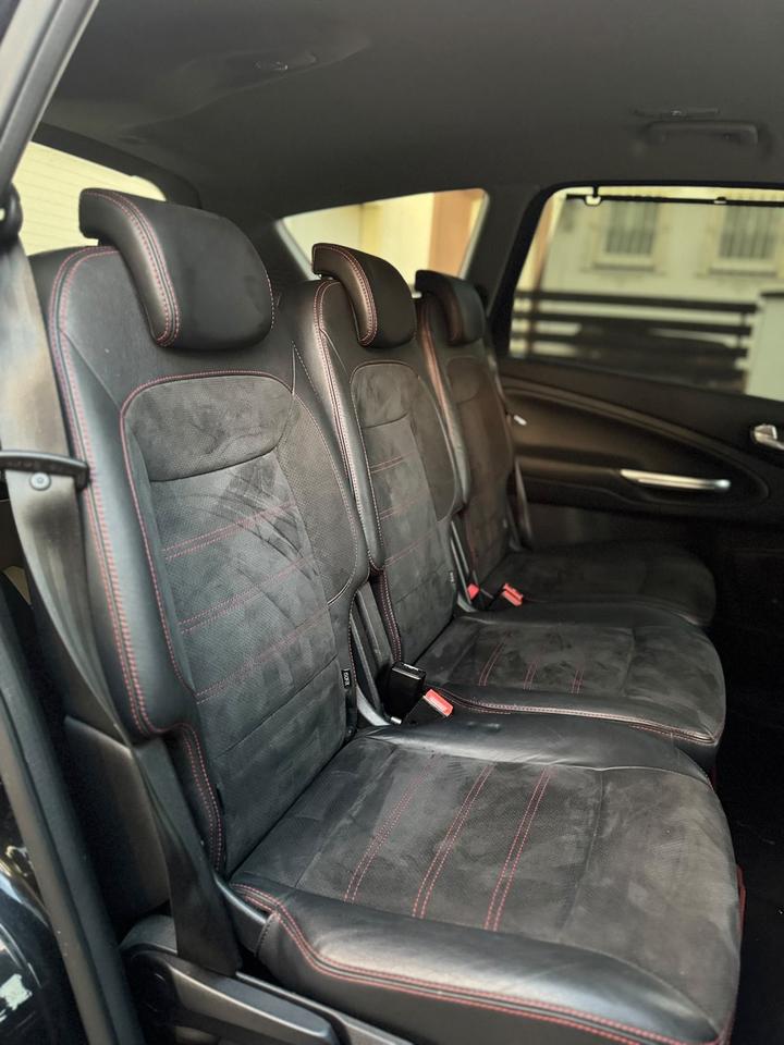 Ford S-Max 2013 — photo 10