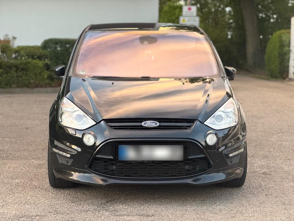 Ford S-Max 2013 — interior