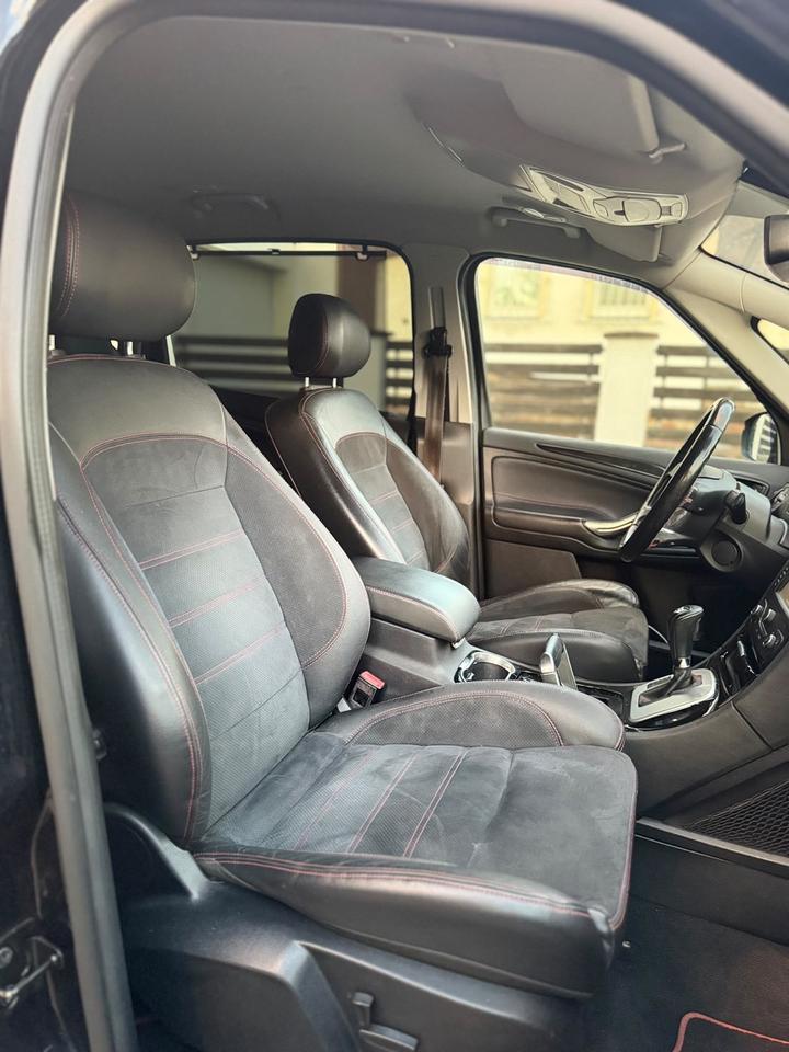 Ford S-Max 2013 — photo 8