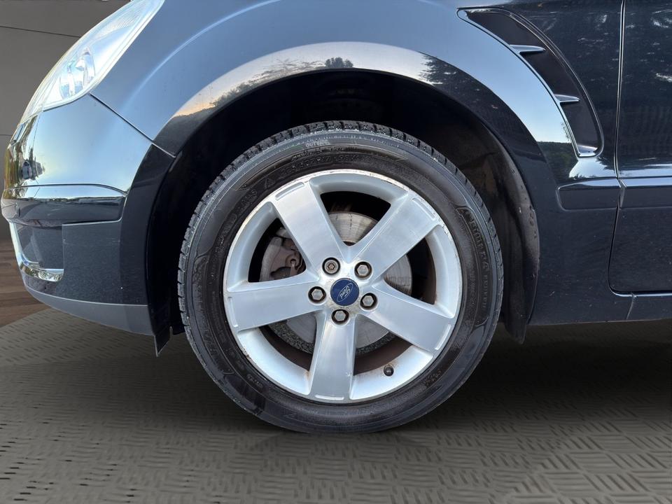 Ford S-Max 2008 — photo 16