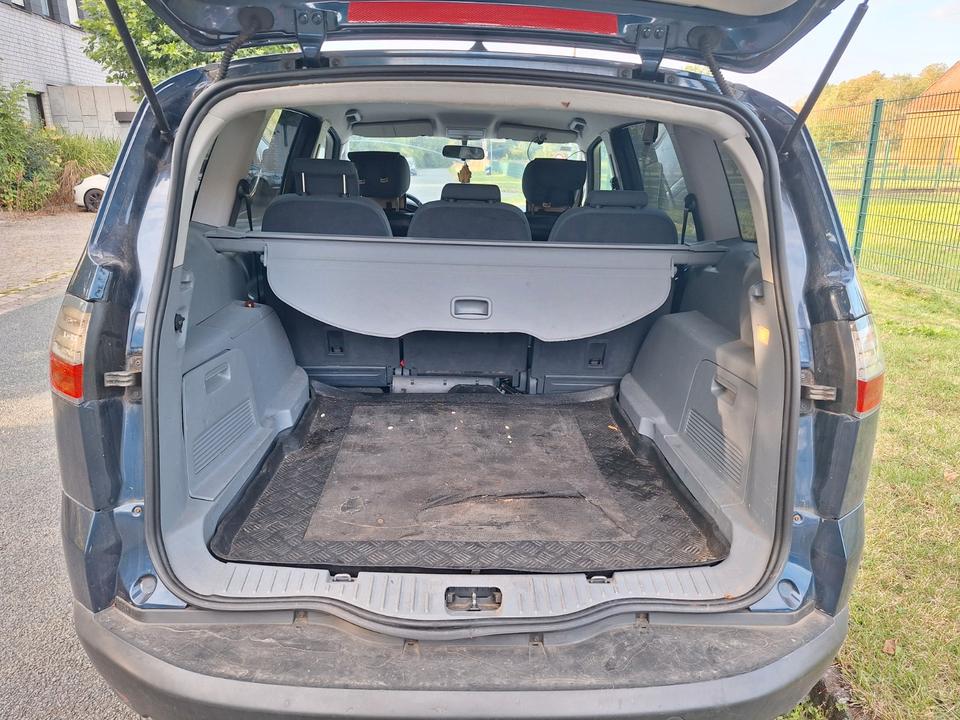 Ford S-Max 2008 — photo 11
