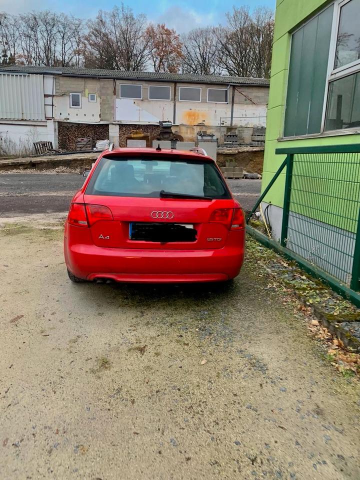 Audi a4 1.9 tdi S line 2008 — rear view