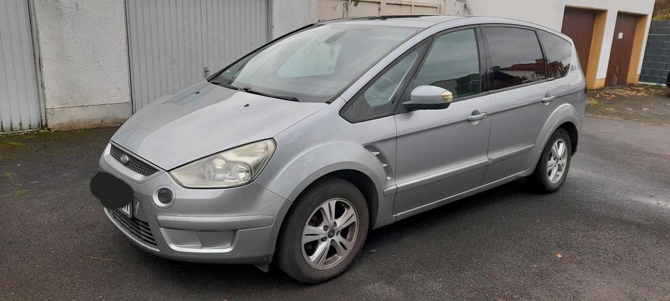 Ford S-Max 2007 — rear view