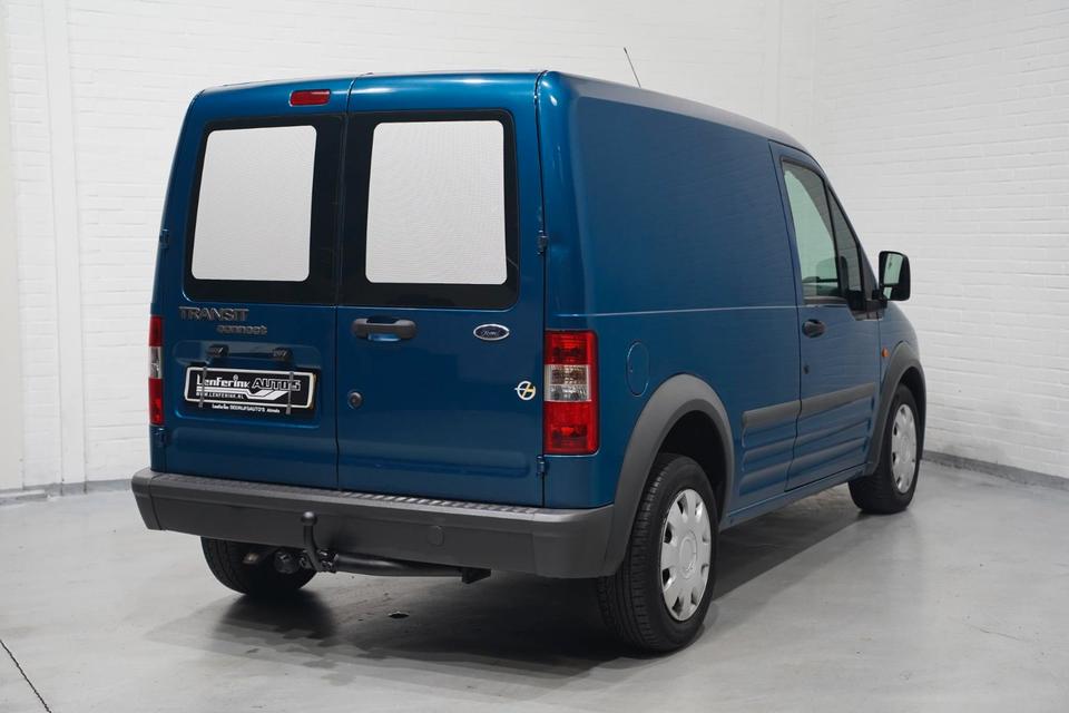 Ford Transit Connect 2008 — engine