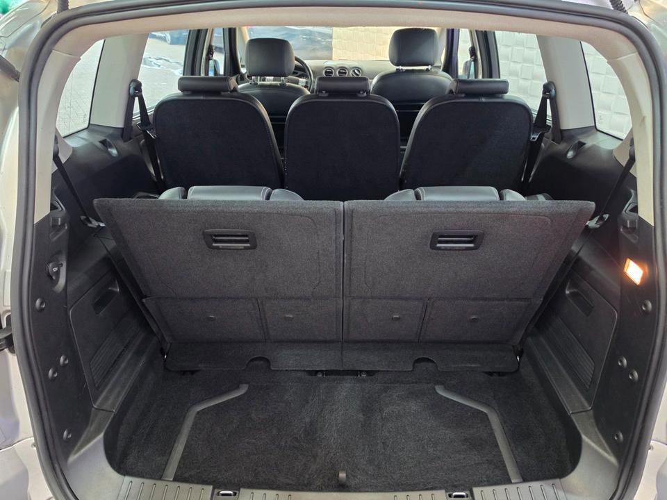 Ford S-Max 2009 — photo 13