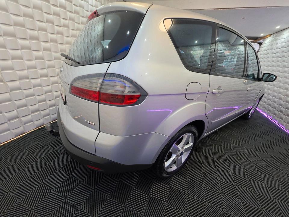 Ford S-Max 2009 — interior