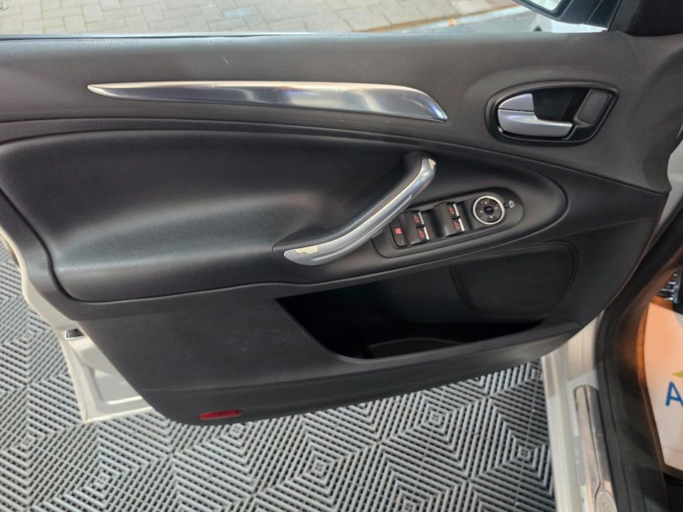 Ford S-Max 2009 — photo 6