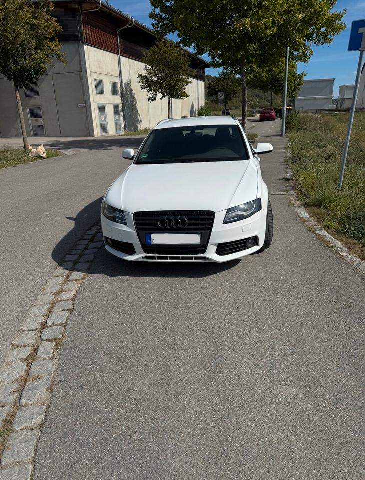 Audi A4 B8 Sitzheizung AHK Einparkhilfe 3x S-line 19Zoll 2011 — вигляд ззаду