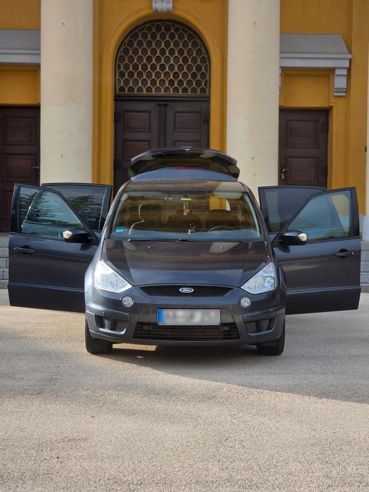Ford S-Max 2009 — photo 8